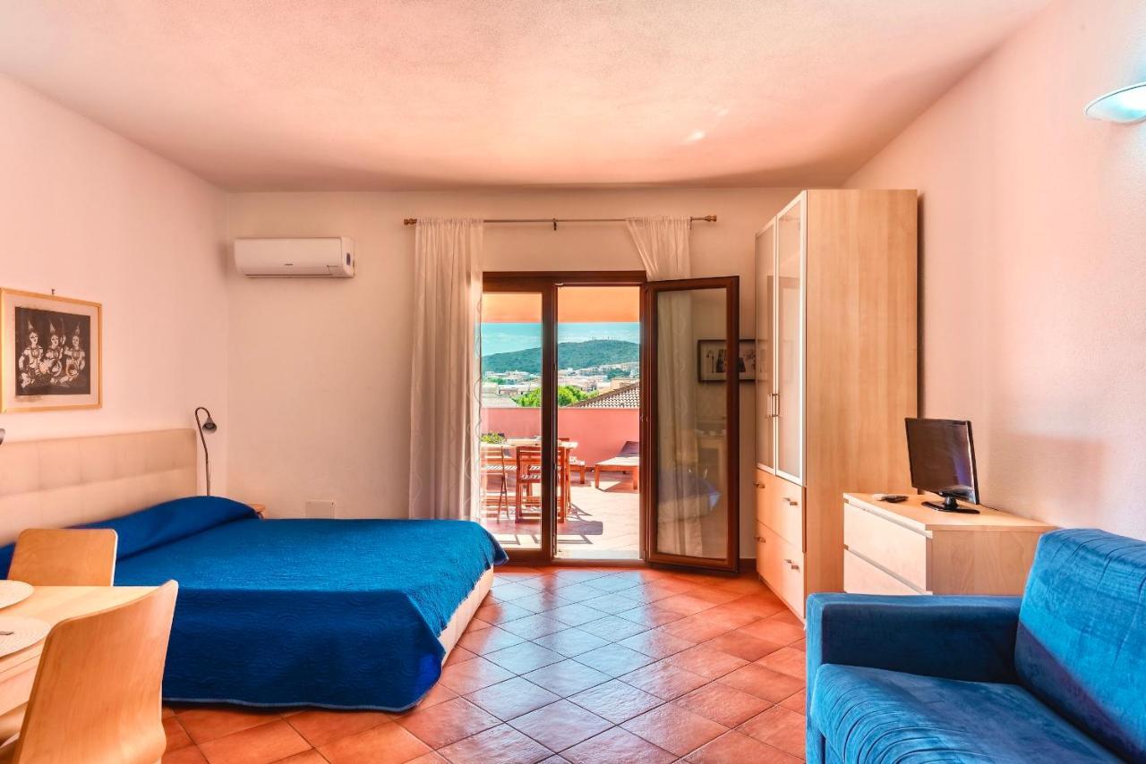 Apartments With Swimming Pool In Santa Teresa Di Gallura Santa Teresa Gallura Exterior foto