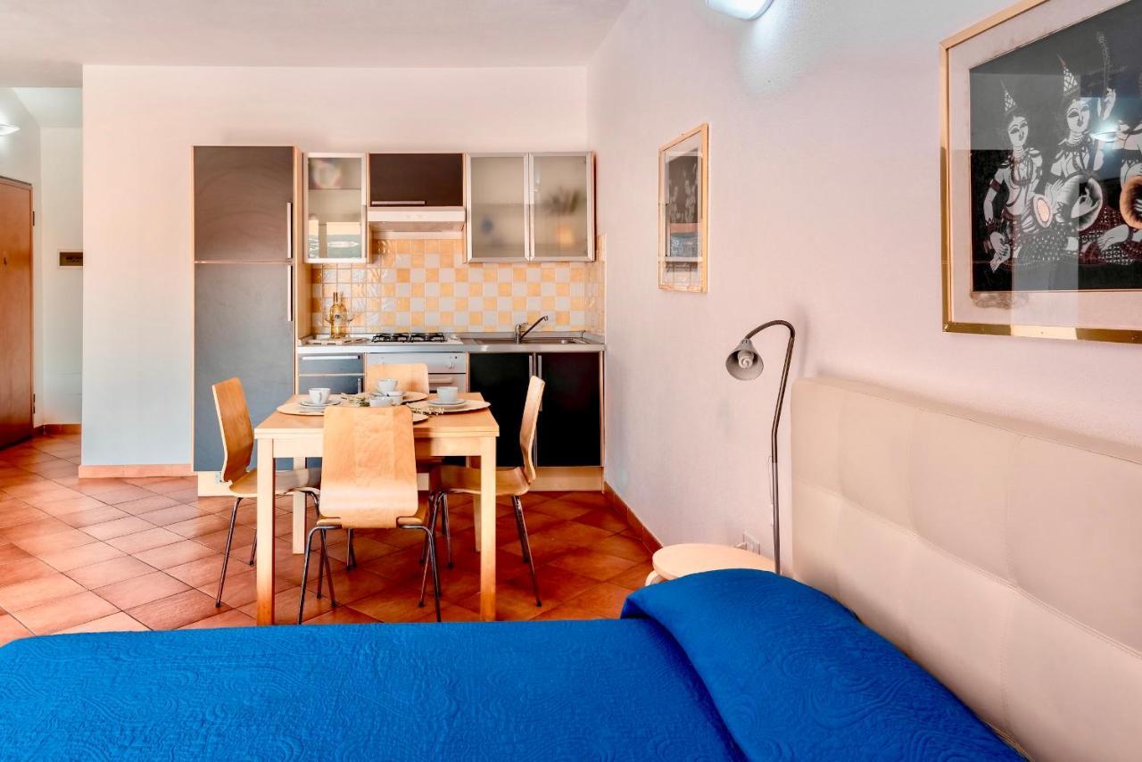 Apartments With Swimming Pool In Santa Teresa Di Gallura Santa Teresa Gallura Exterior foto